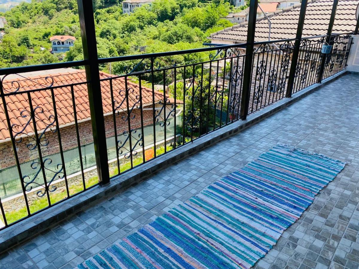 "Mani Guest House" จีโรคาสเตอร์ ภายนอก รูปภาพ